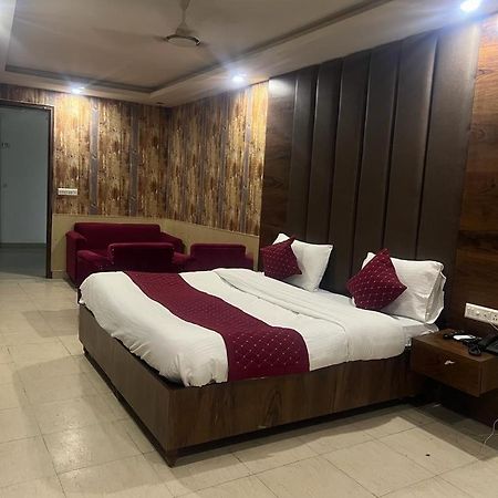 Hotel Hanuwant Palace 新德里 外观 照片