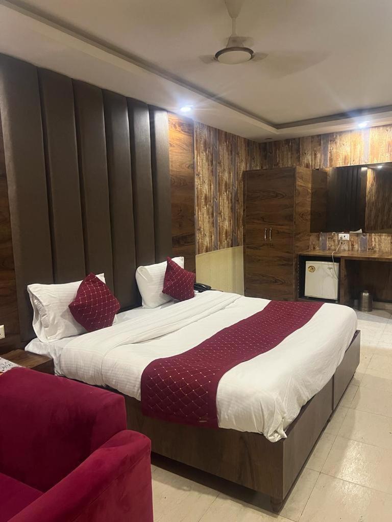 Hotel Hanuwant Palace 新德里 外观 照片
